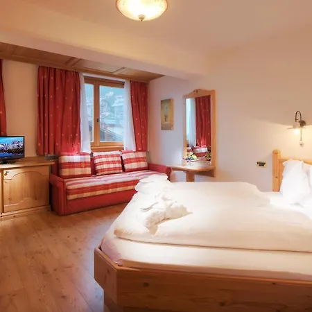 Hotel Rosengarten 4*